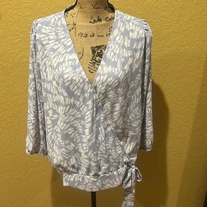 West Kei faux wrap, light blue, floral top, XXL, like new |offer in description